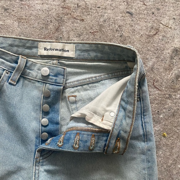 Reformation Straight Leg Jeans Size 25 - Picture 1 of 5